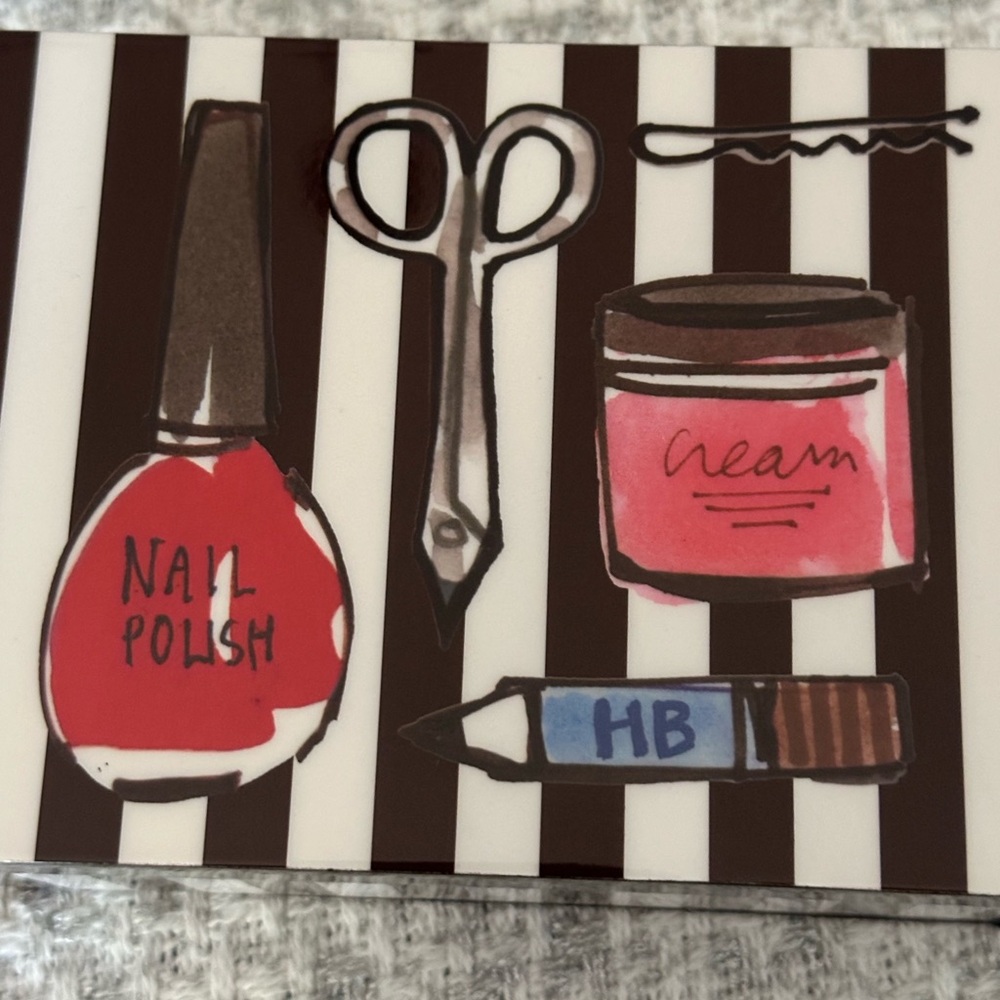 Henri Bendel Lacquer Jewelry Cosmetics Box - Picture 14 of 14